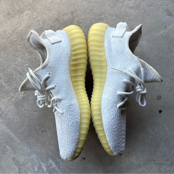 Yeezy Other - Yeezy 350 triple white